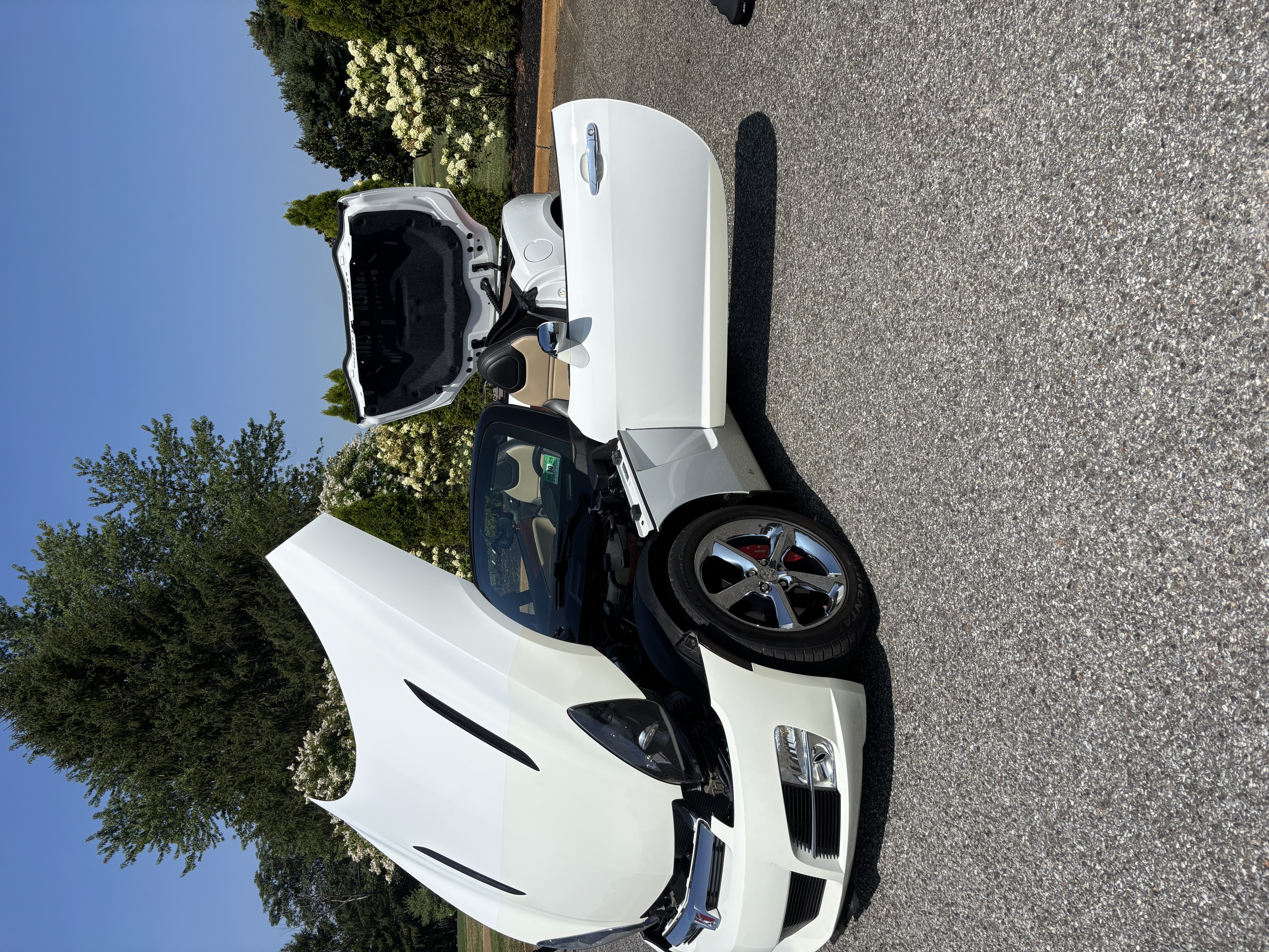 Used 2007 Saturn Sky w/ Premium Trim Pkg RWD image 2