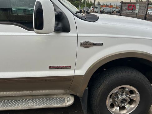 Used 2004 Ford F250 King Ranch image 2