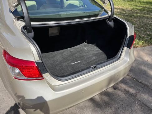 Used 2011 Lexus ES 350 image 10