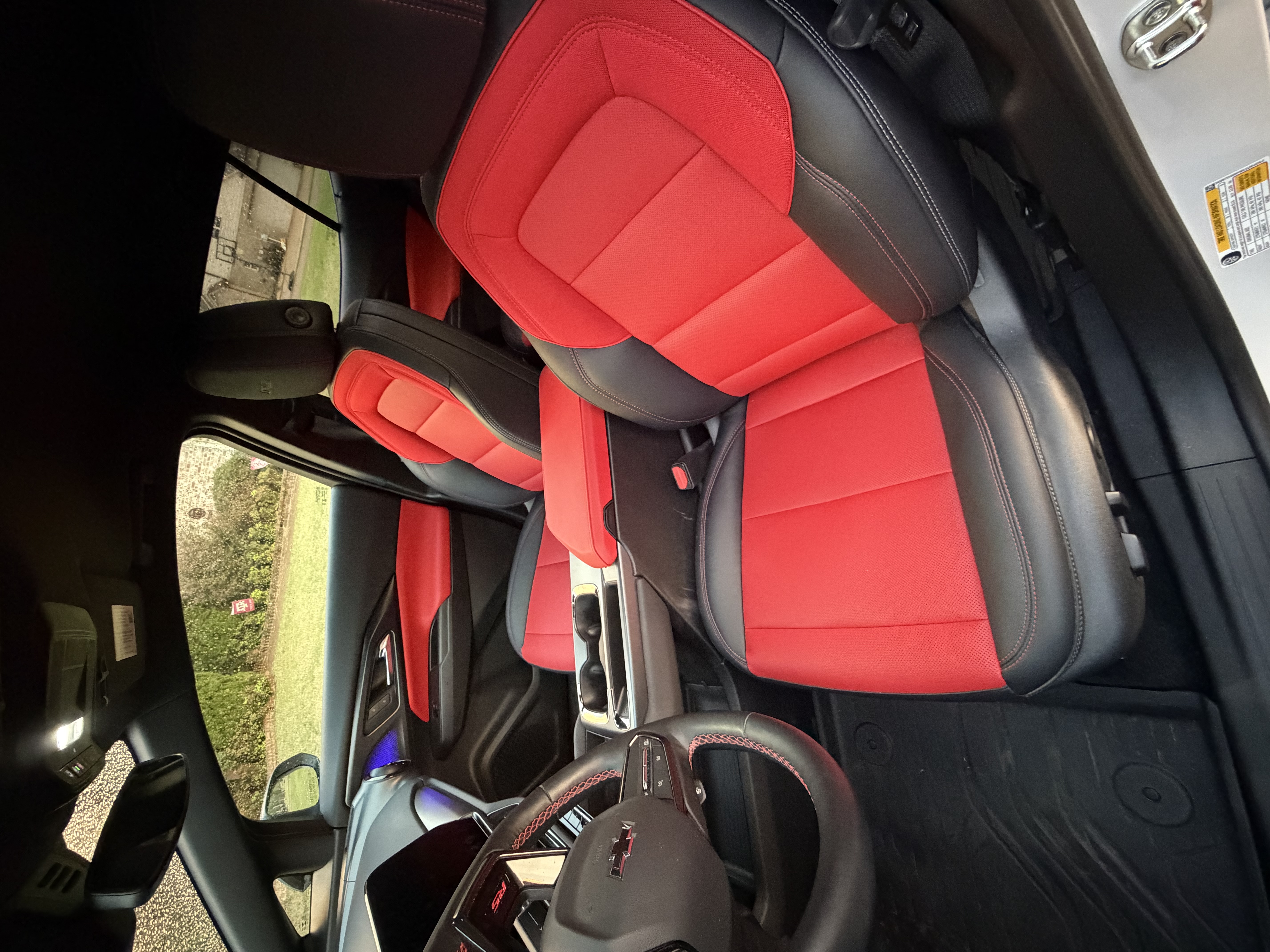 Used 2025 Chevrolet Equinox EV RS FWD image 6