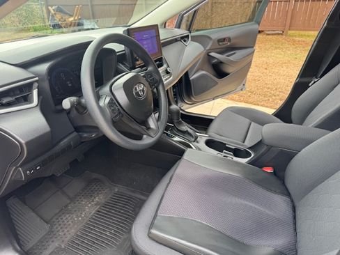 Used 2026 Toyota Corolla LE image 18