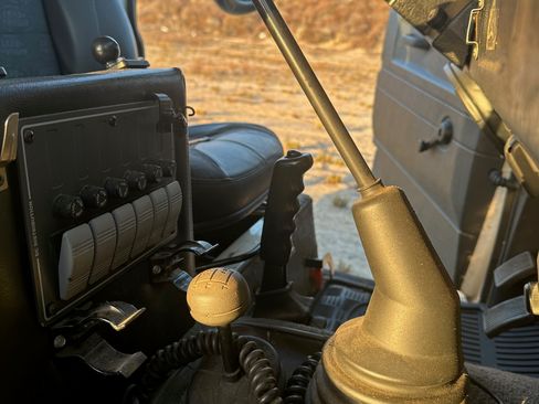 Used 1993 Land Rover Defender 110 image 21