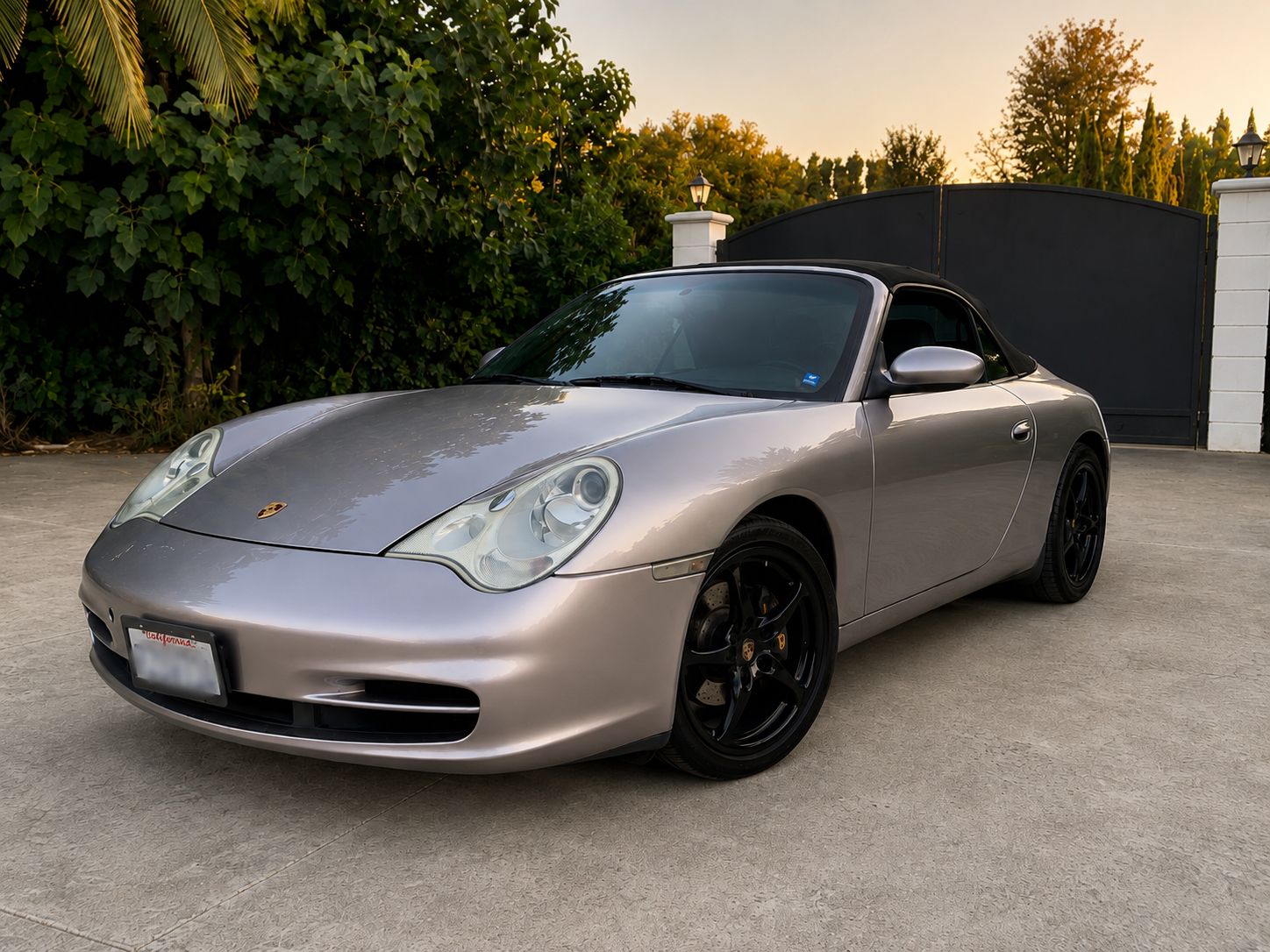 Used 2002 Porsche 911 Carrera 4 AWD/4WD image 1
