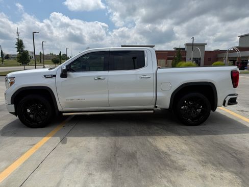 Used 2021 GMC Sierra 1500 Denali w/ Denali Ultimate Package AWD/4WD image 10