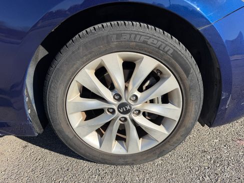 Used 2017 Kia Optima LX image 9