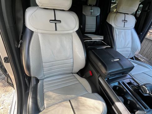 Used 2023 Ford F150 Lightning Platinum image 21