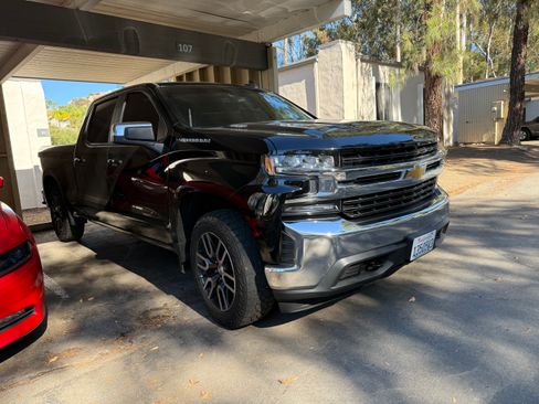 Used 2020 Chevrolet Silverado 1500 LT w/ All-Star Edition image 1