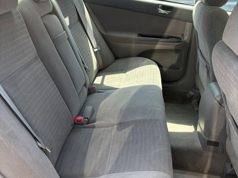 Used 2005 Toyota Camry LE FWD image 15