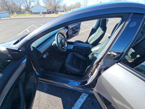 Used 2023 Tesla Model 3 Performance image 12