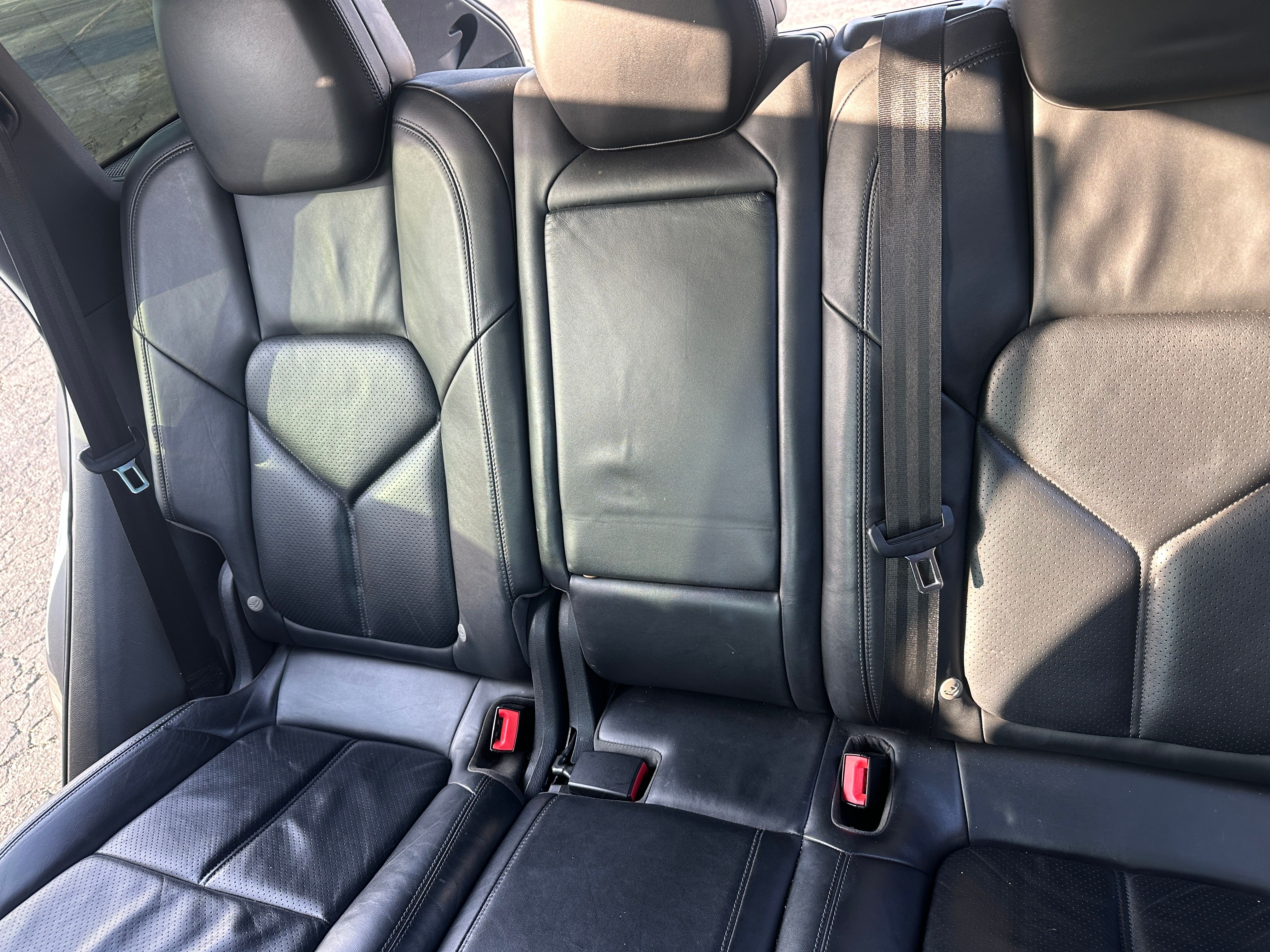 Used 2011 Porsche Cayenne AWD/4WD image 13
