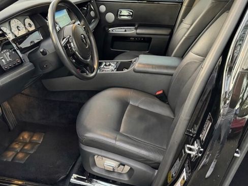 Used 2011 Rolls-Royce Ghost image 10