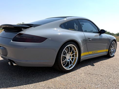 Used 2005 Porsche 911 Carrera S RWD image 4