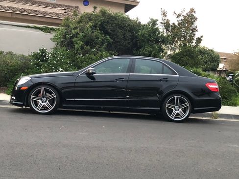 Used 2011 Mercedes-Benz E 350 4MATIC Sedan w/ Premium 1 Pkg image 1