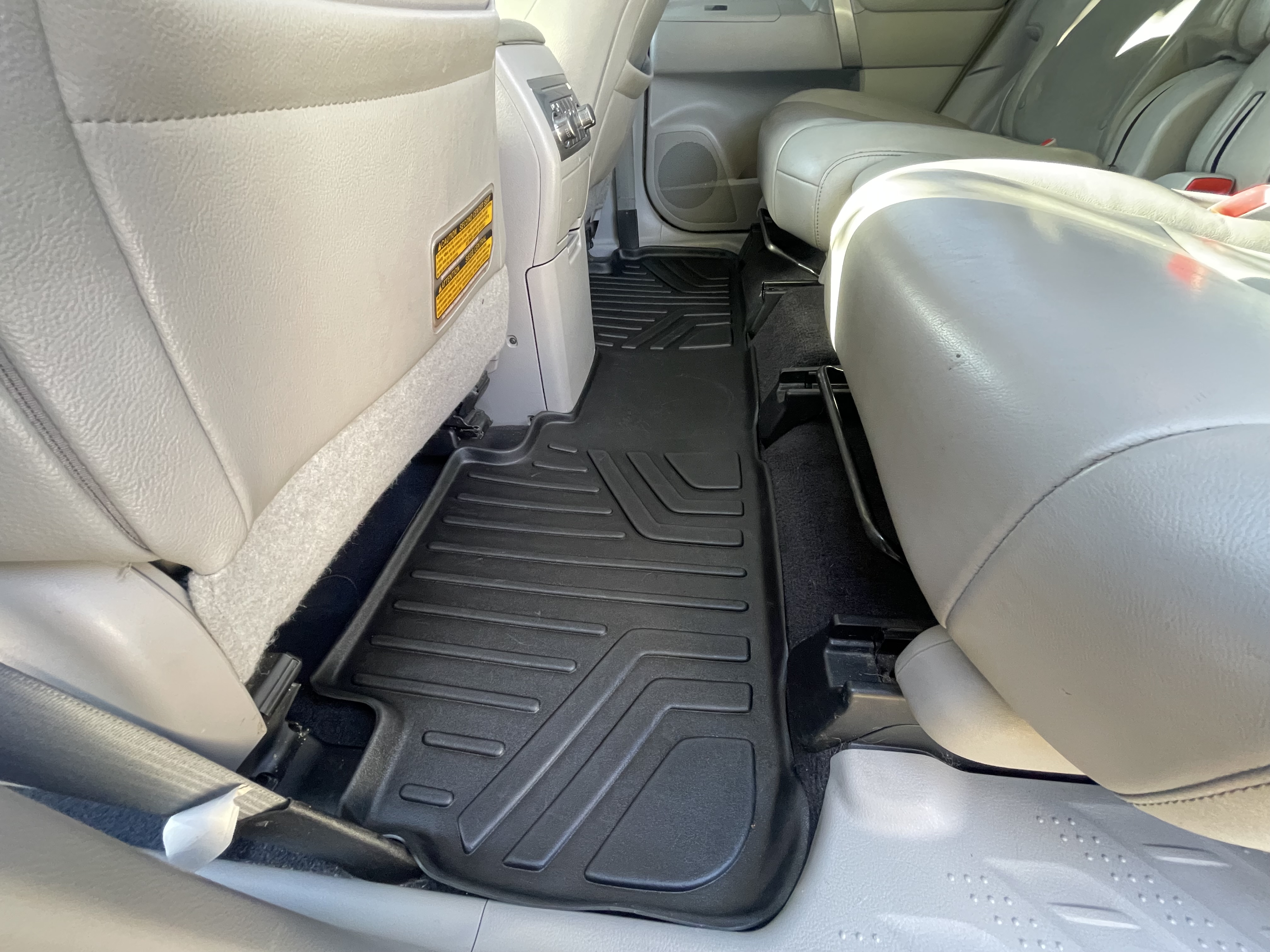 Used 2013 Toyota Highlander SE FWD image 9