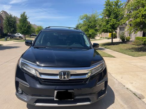 Used 2019 Honda Pilot Elite image 1