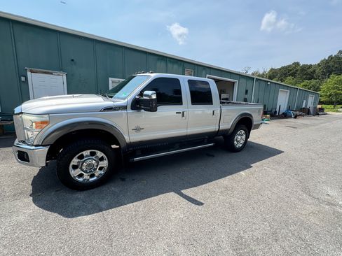 Used 2016 Ford F350 Lariat w/ Lariat Ultimate Package AWD/4WD image 1