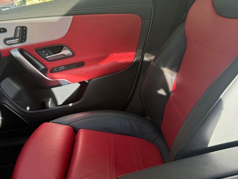 Used 2021 Mercedes-Benz CLA 35 AMG 4MATIC image 11