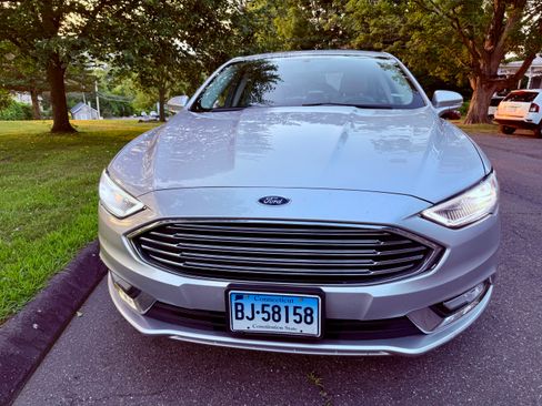 Used 2017 Ford Fusion Titanium image 18