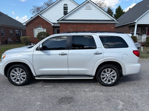 Used 2008 Toyota Sequoia Platinum image 1