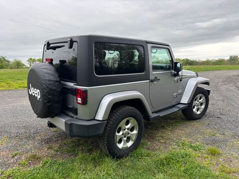 Used 2014 Jeep Wrangler Sahara w/ Connectivity Group AWD/4WD image 6