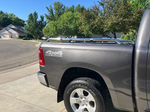 Used 2021 RAM 1500 Big Horn AWD/4WD image 6