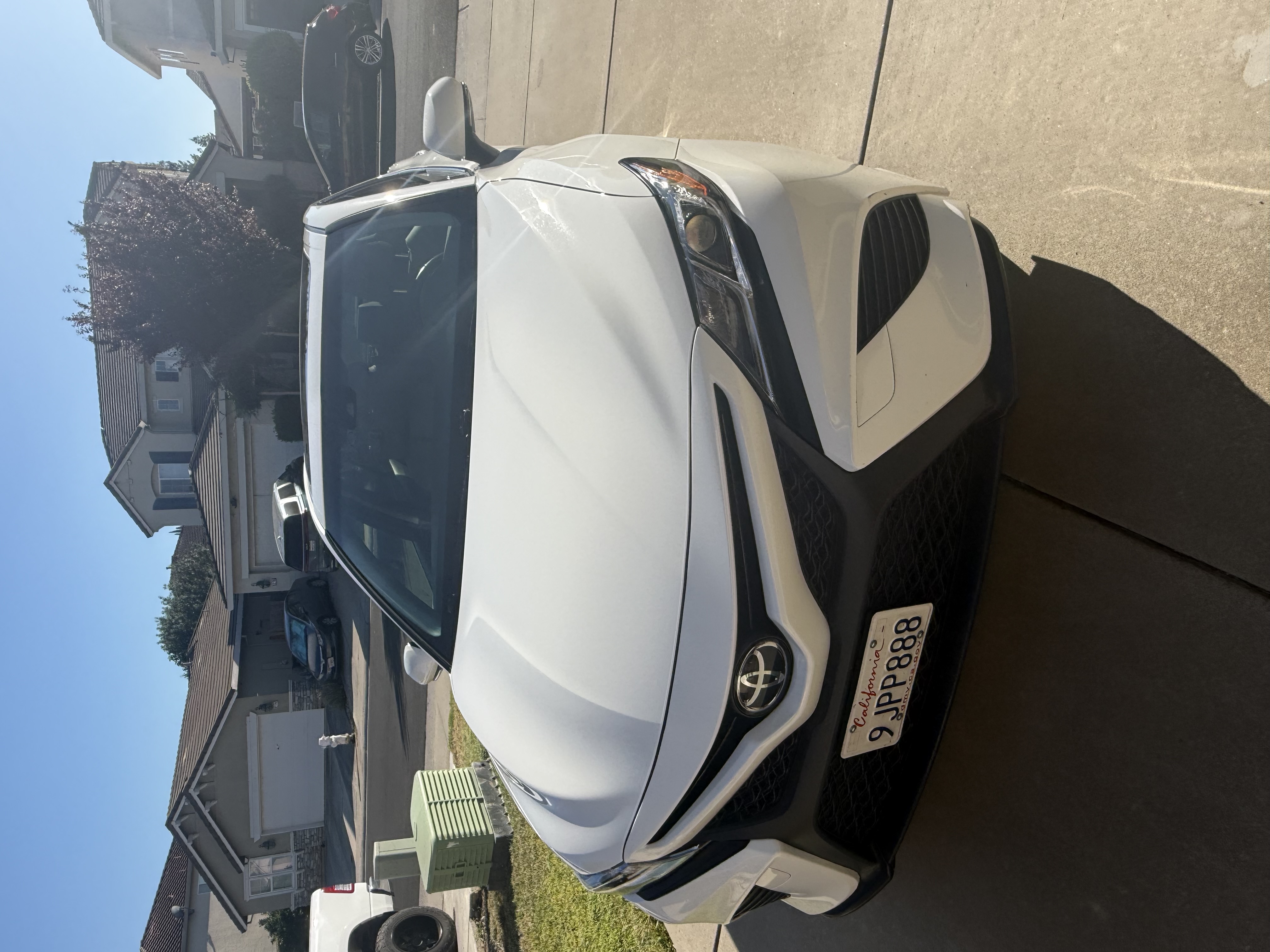 Used 2018 Toyota Camry SE w/ Moonroof Package FWD image 9