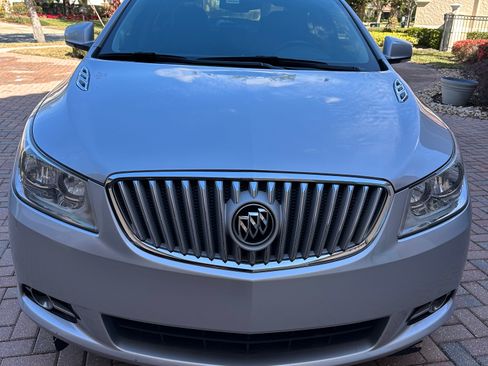 Used 2011 Buick LaCrosse CXL image 2