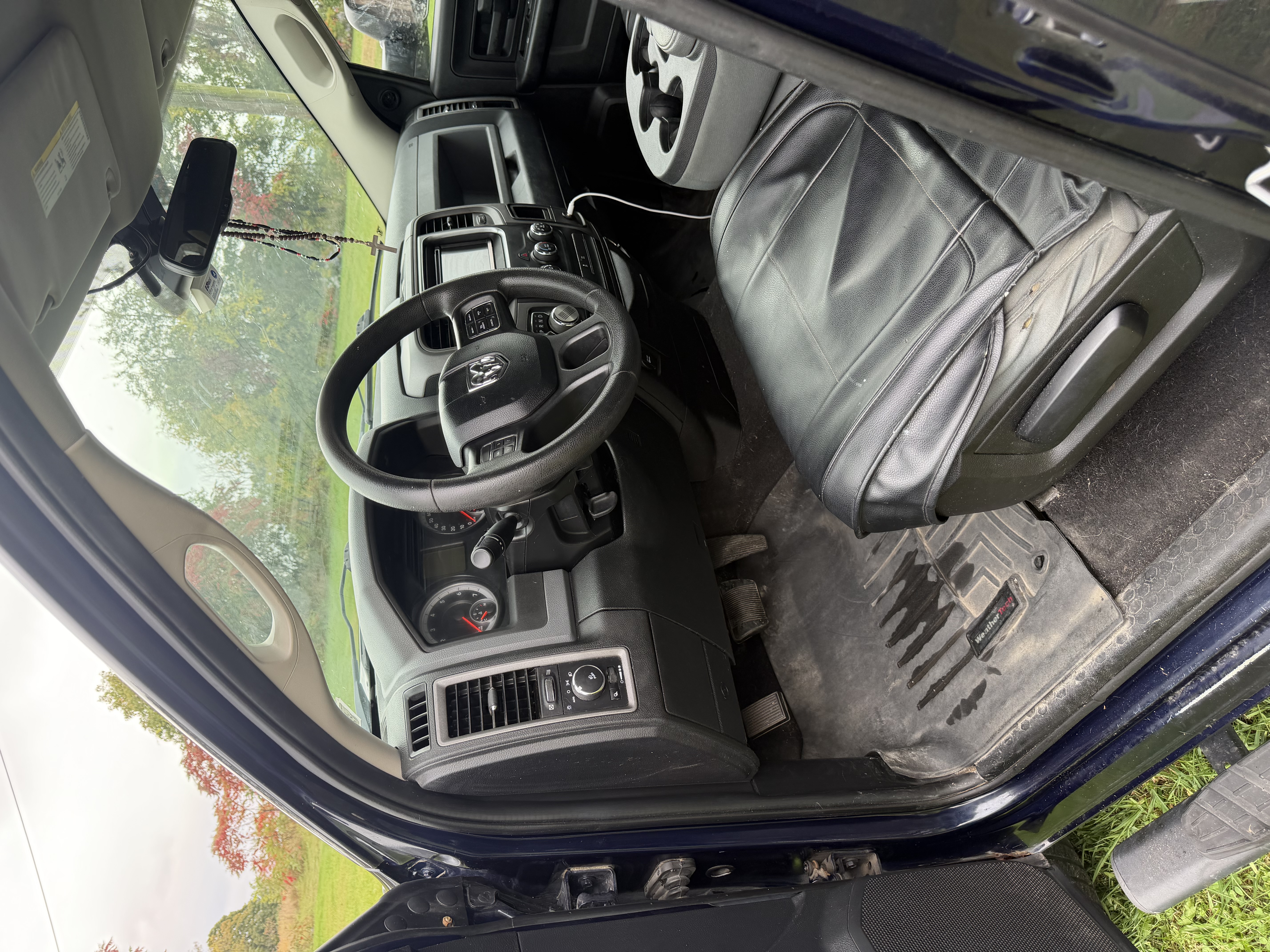 Used 2015 RAM 1500 Express AWD/4WD image 10