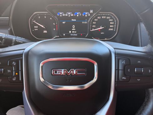 Used 2021 GMC Yukon SLT image 5