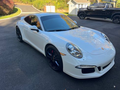 Used 2014 Porsche 911 Carrera 4S image 5