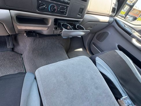 Used 2000 Ford F350 2WD Crew Cab DRW Super Duty image 17