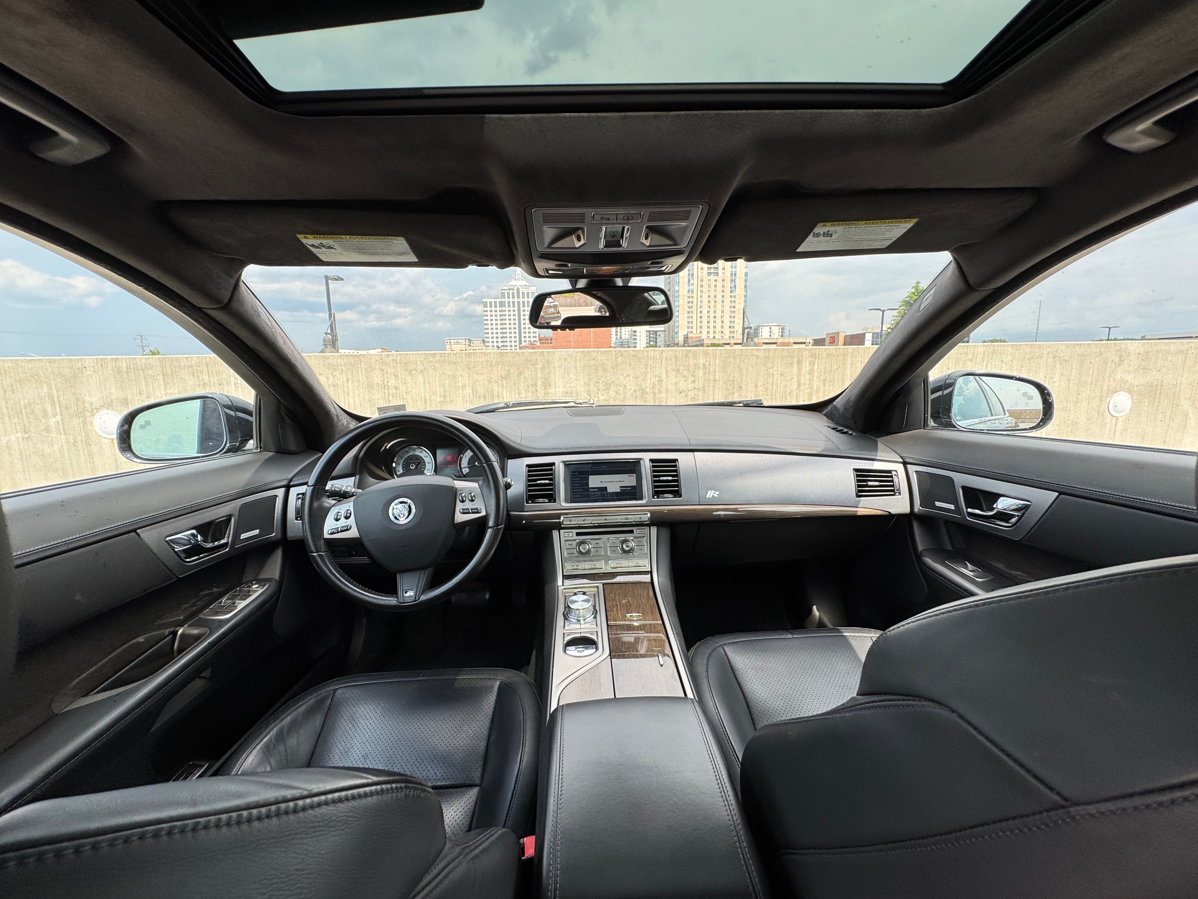Used 2010 Jaguar XF R RWD image 26