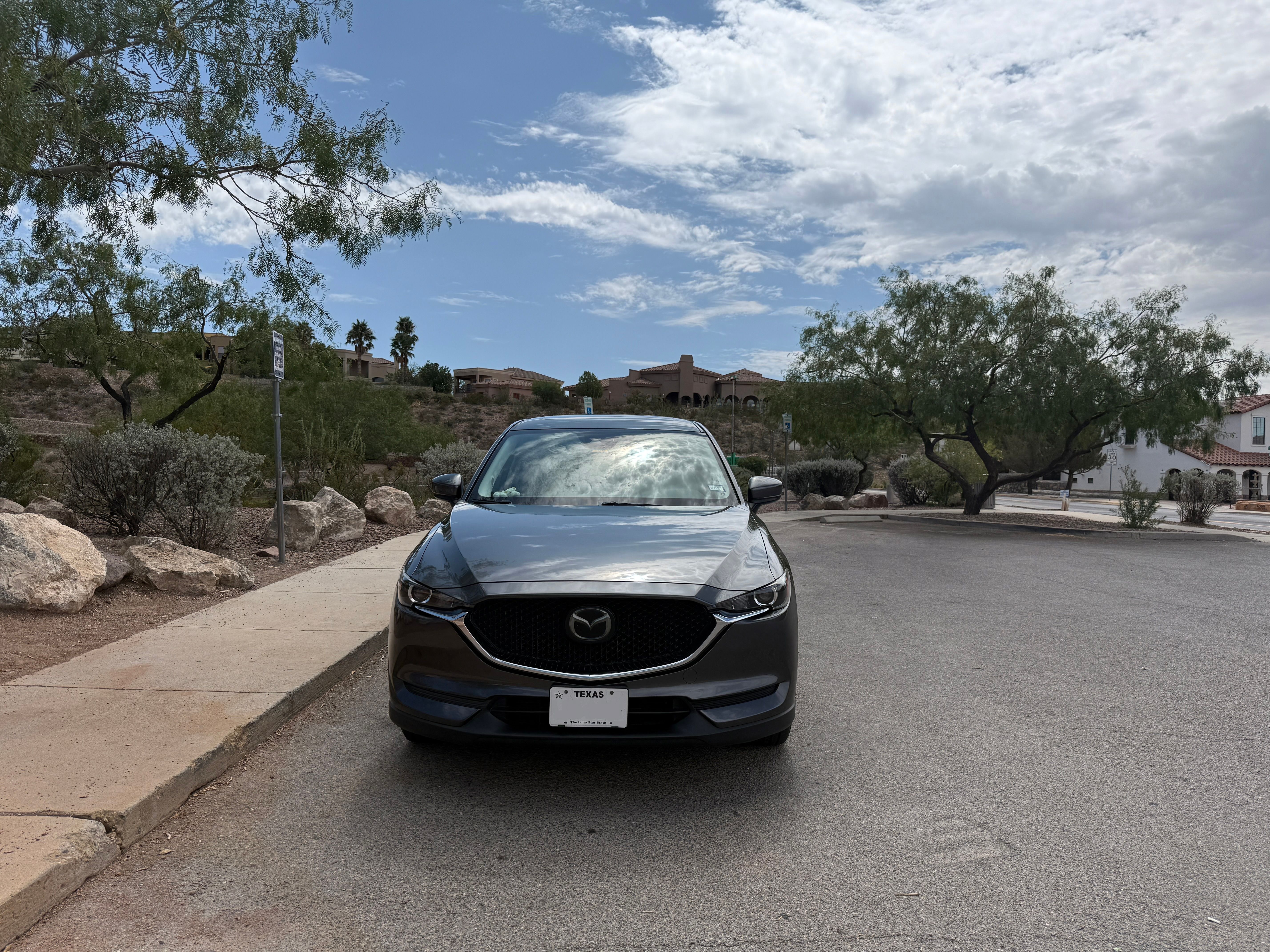 Used 2018 MAZDA CX-5 Touring w/ Preferred Equipment Package FWD image 2