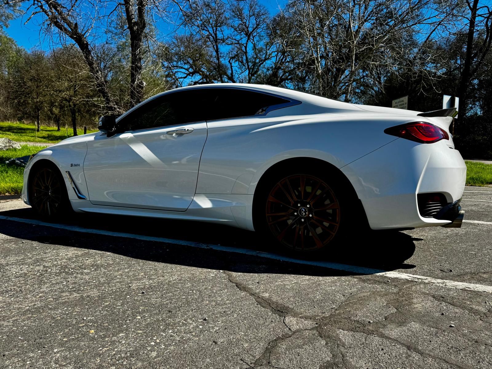 Used 2017 INFINITI Q60 Red Sport 400 RWD image 9