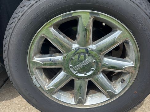 Used 2013 GMC Yukon XL Denali AWD/4WD image 15