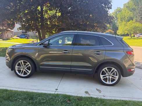 Used 2019 Lincoln MKC Reserve w/ MKC Climate Package AWD/4WD image 9
