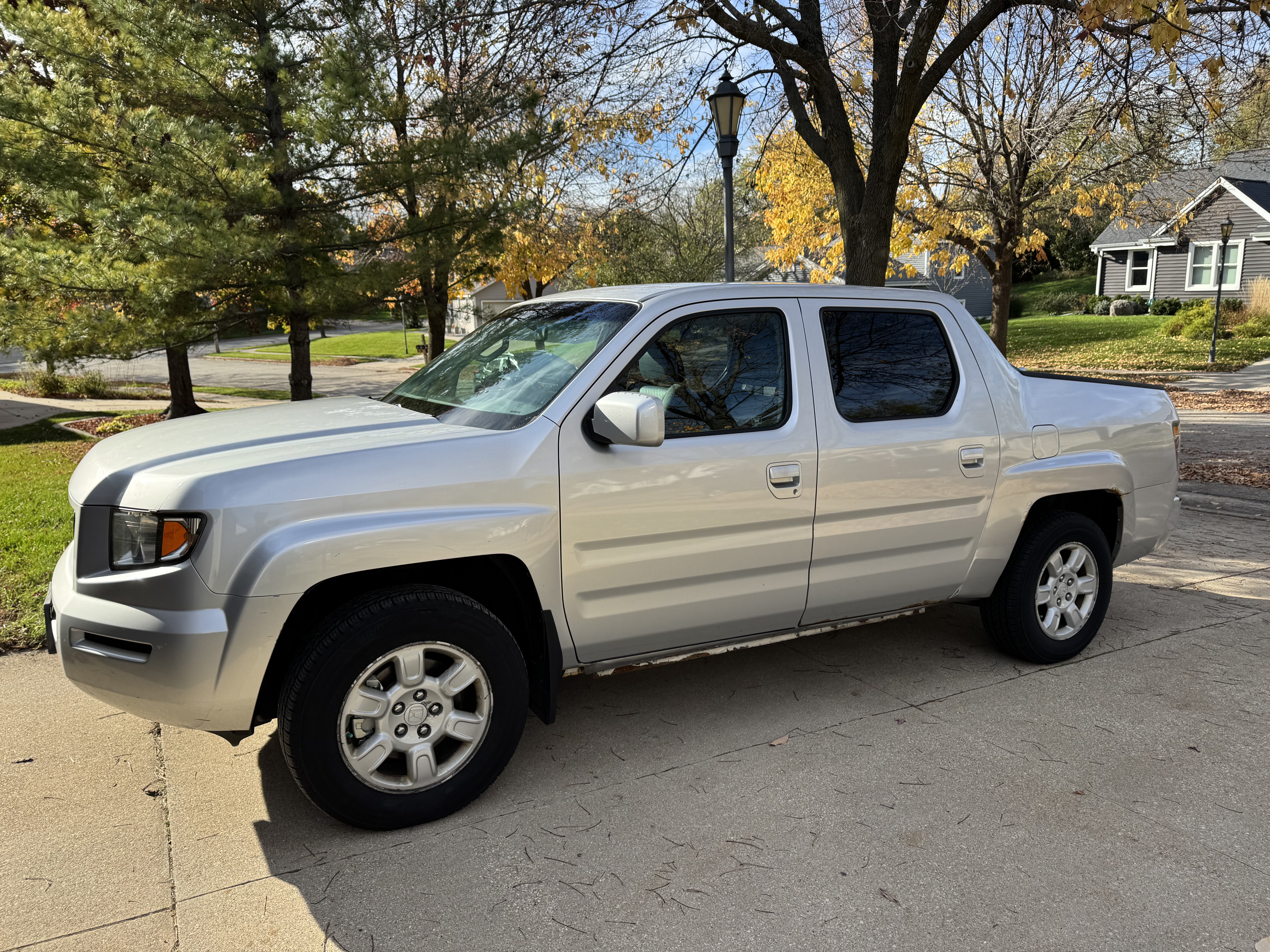 Used 2006 Honda Ridgeline RTS image 1