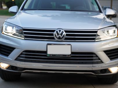 Used 2016 Volkswagen Touareg VR6