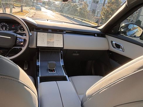 Used 2024 Land Rover Range Rover Velar Dynamic SE image 14