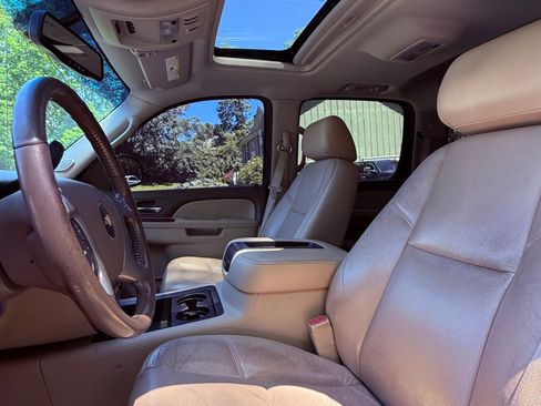 Used 2012 Chevrolet Silverado 1500 LTZ w/ LPO, Deluxe Chrome Package AWD/4WD image 4