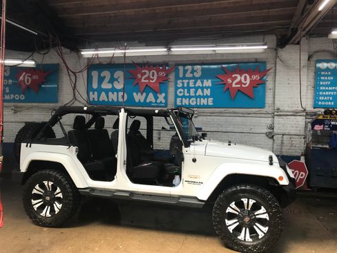 Used 2013 Jeep Wrangler Unlimited Sahara w/ Dual Top Group image 4