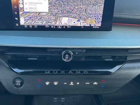 Used 2025 Nissan Murano SL image 13