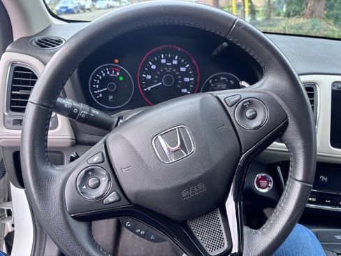 Used 2017 Honda HR-V EX-L image 5