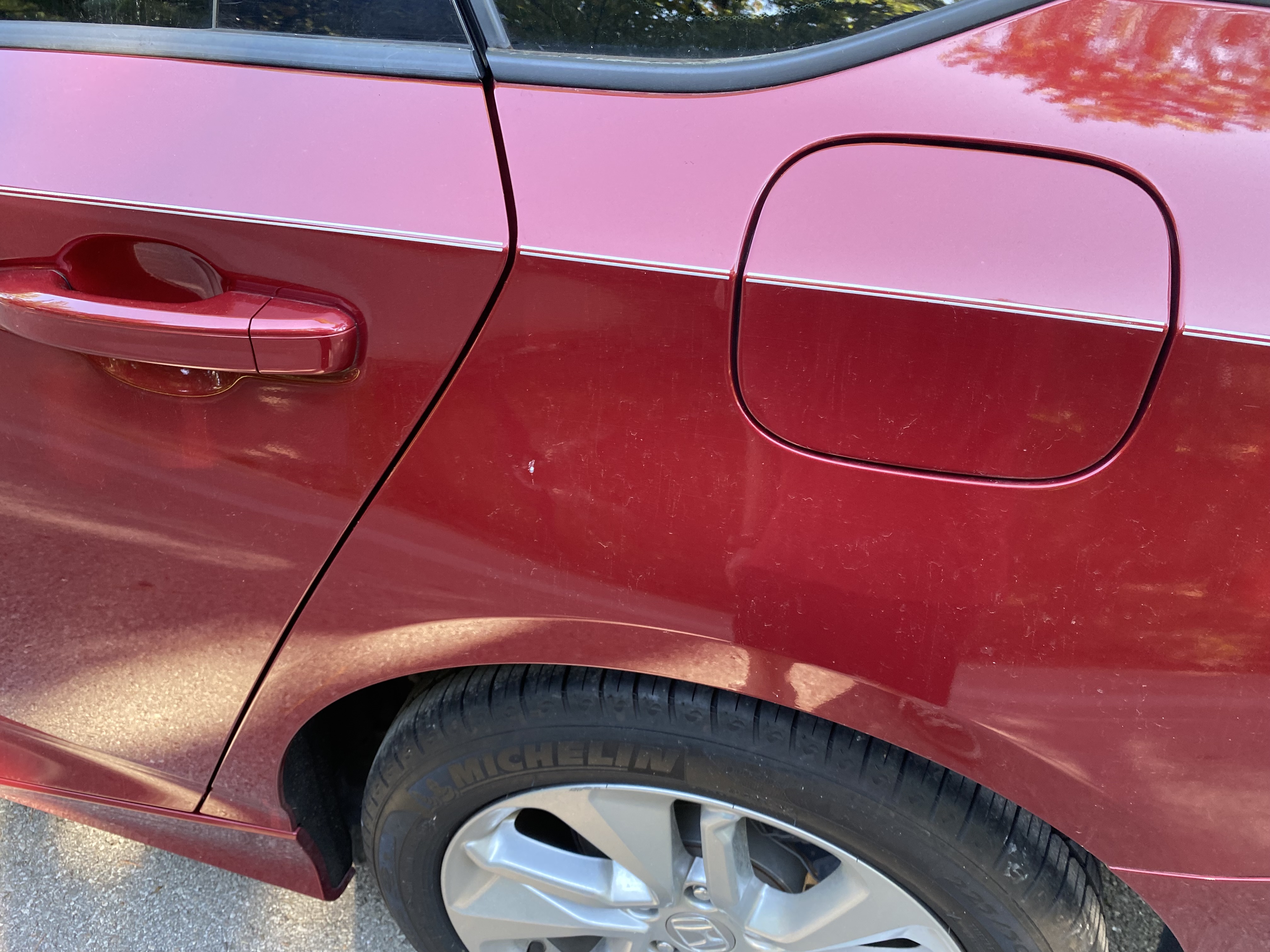 Used 2018 Honda Accord LX image 9