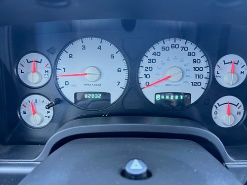 Used 2005 Dodge Ram 2500 Truck SLT w/ Trailer Tow Group image 18