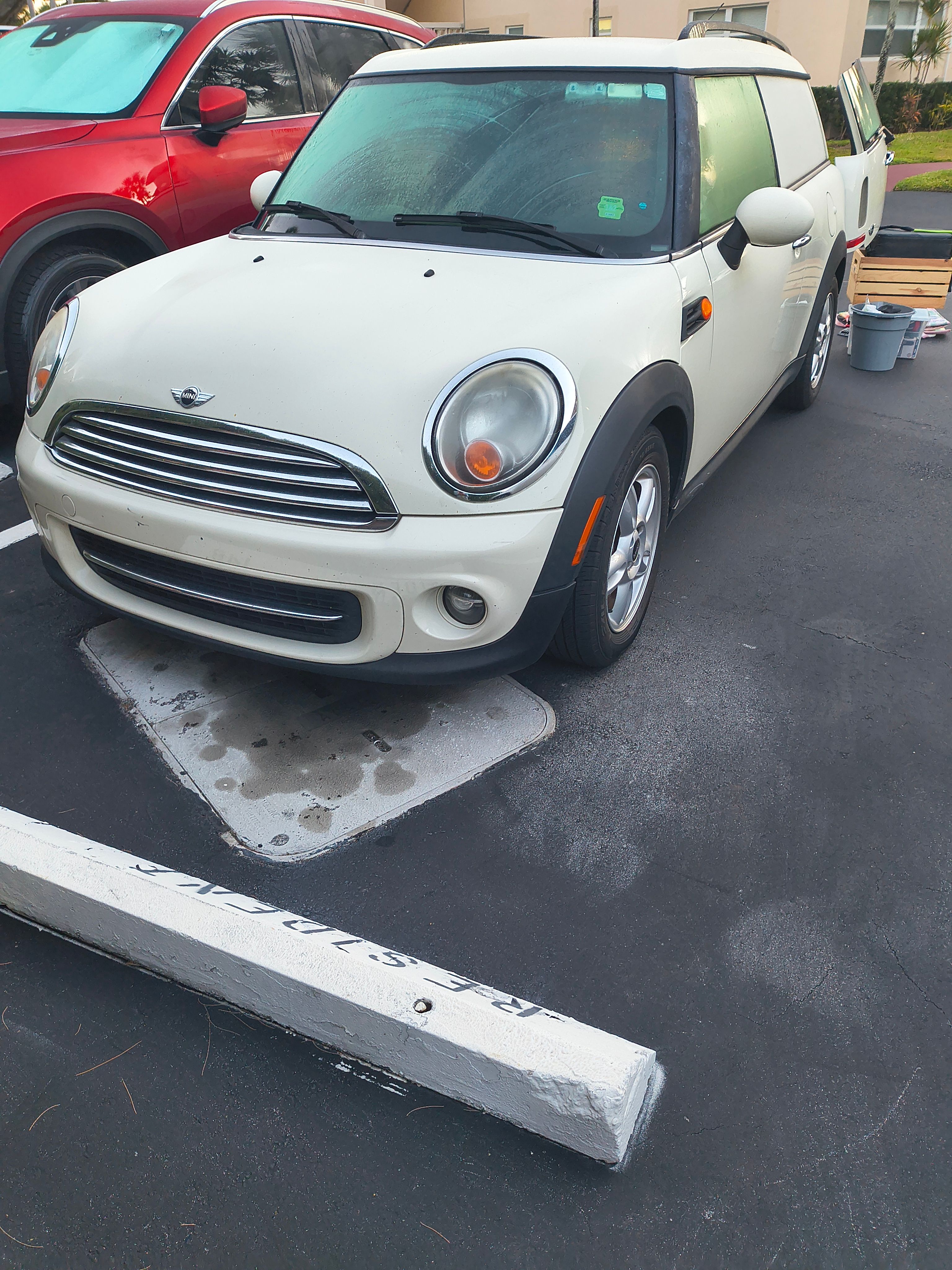 Used 2013 MINI Cooper Clubman FWD image 6