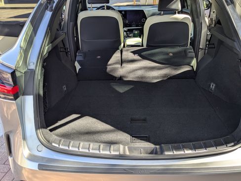 Used 2024 Lexus NX 250 FWD image 9