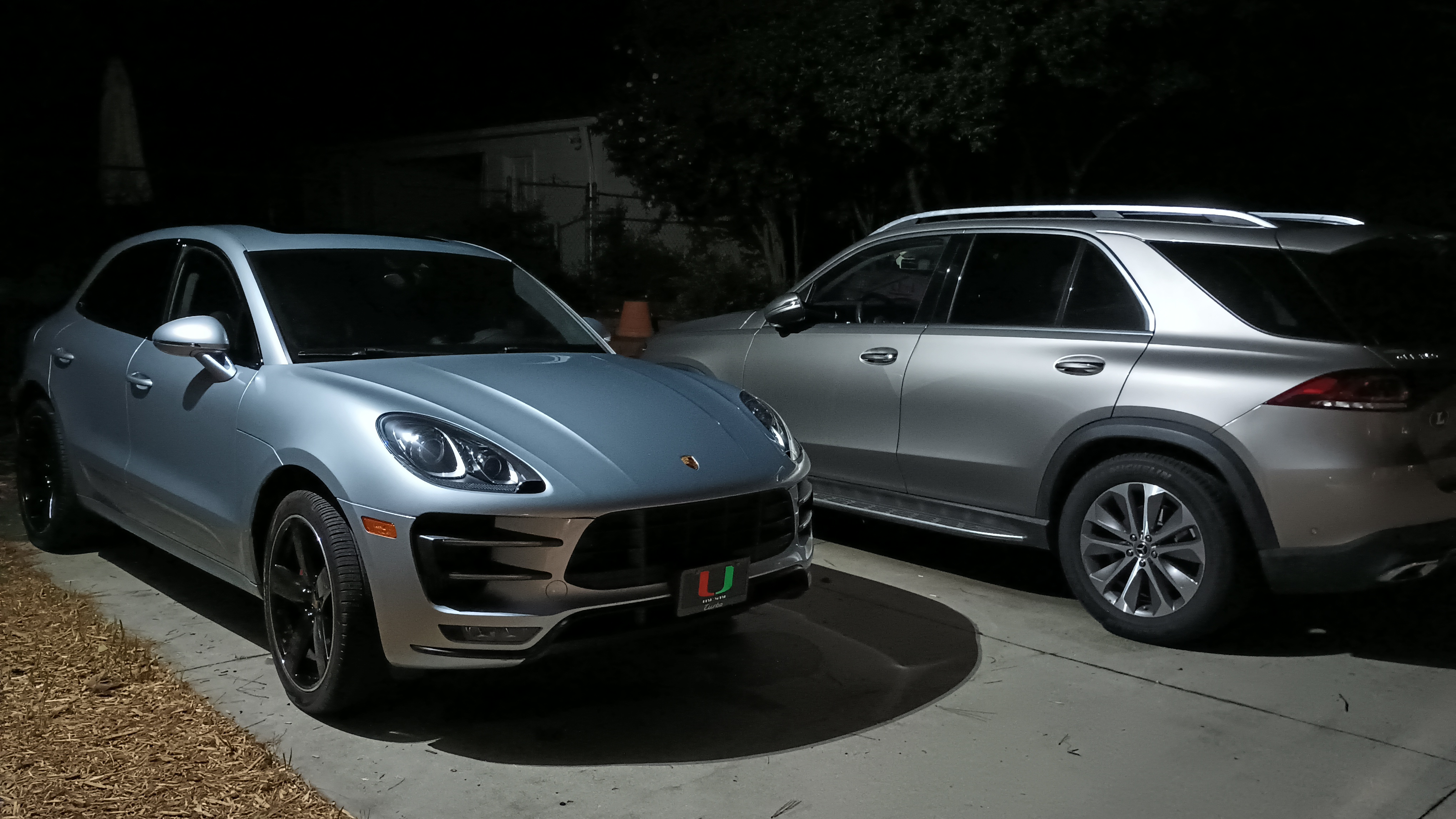 Used 2017 Porsche Macan Turbo AWD/4WD image 6