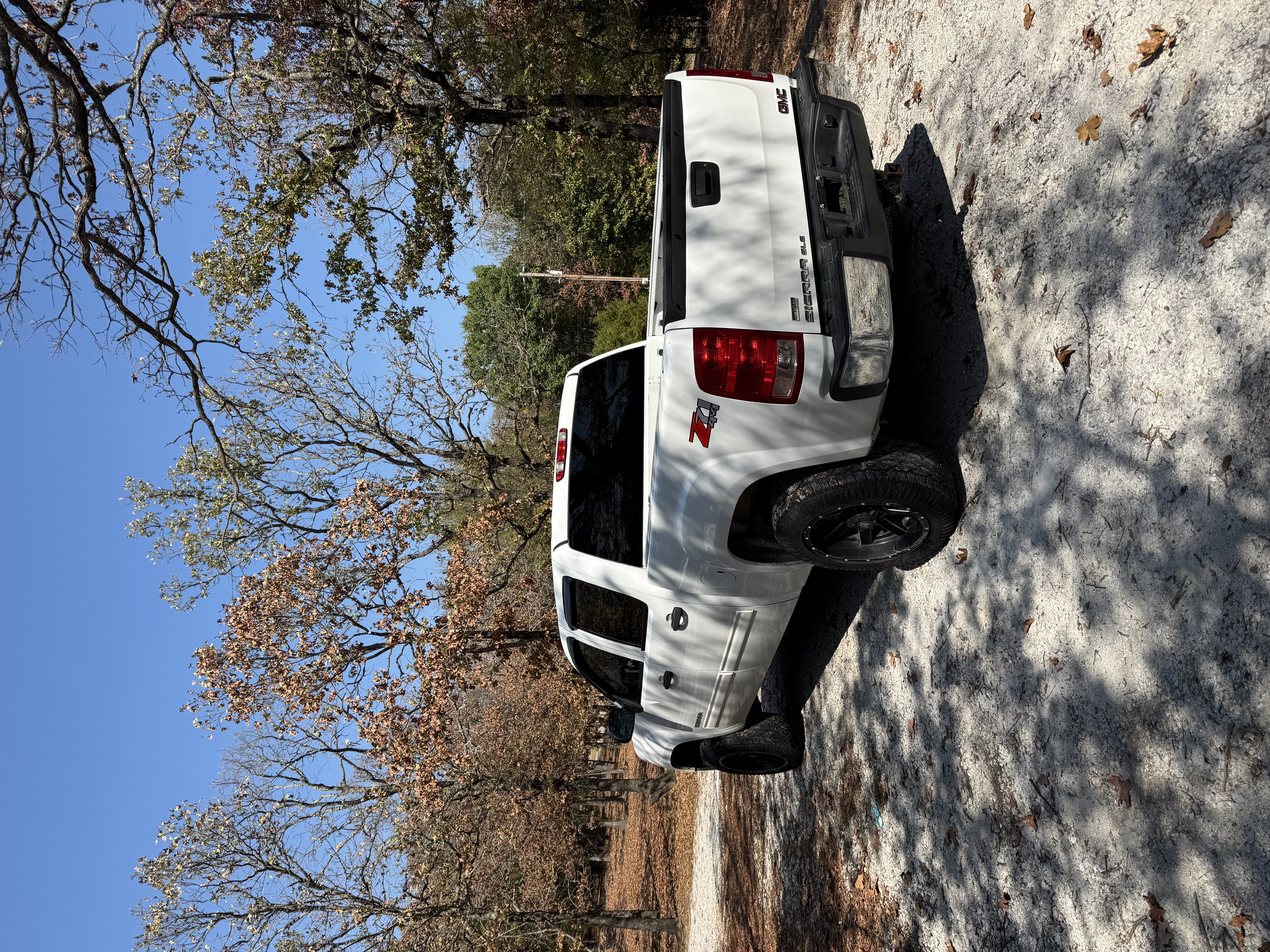 Used 2012 GMC Sierra 1500 SLE w/ Power Tech Package AWD/4WD image 4
