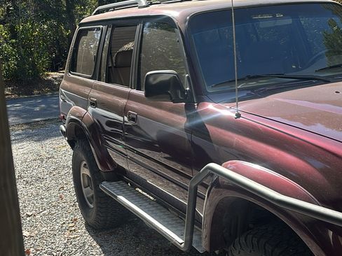 Used 1996 Toyota Land Cruiser image 2